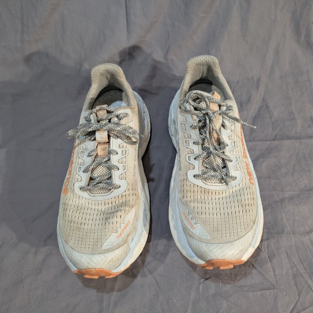 New Balance Fresh Foam More Trail Vibram Trail Runners Sneakers Men 9 Women 10.5